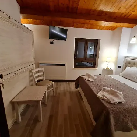 La Dimora Maiale Brado Di Guest house
